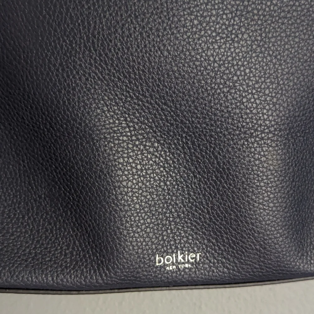 Botkier Blue Leather Shoulder Bag With Adjustable Metal Chain Link Strap.